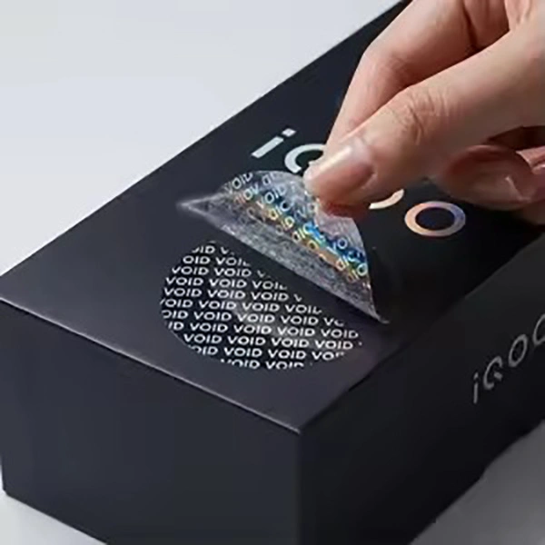 void pattern revealed on label and substrate surface upon any removal attempt